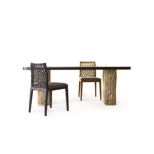 Structure : Solid Wood