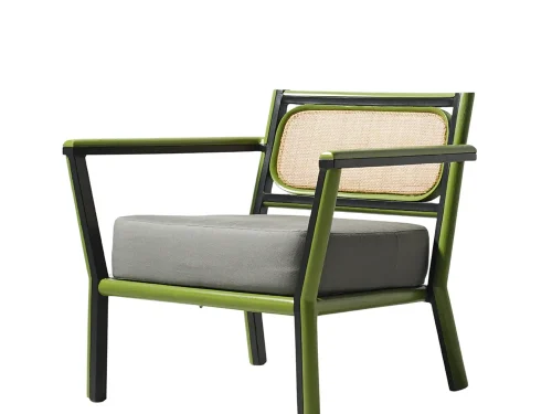 Thinnie Easy Chair