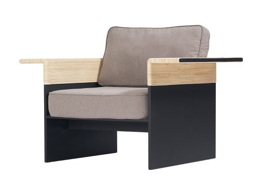 Structure : Solid Wood