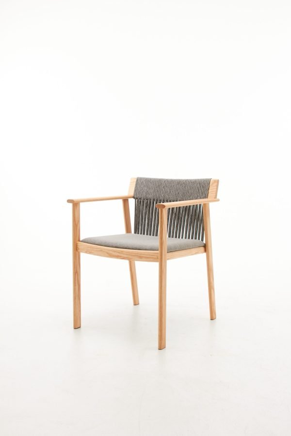 Structure : Solid Wood
