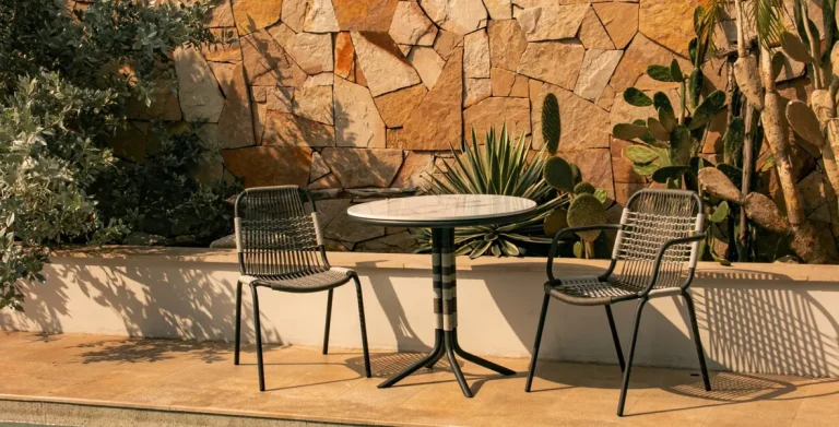 Top 2 Outdoor Furniture Choices