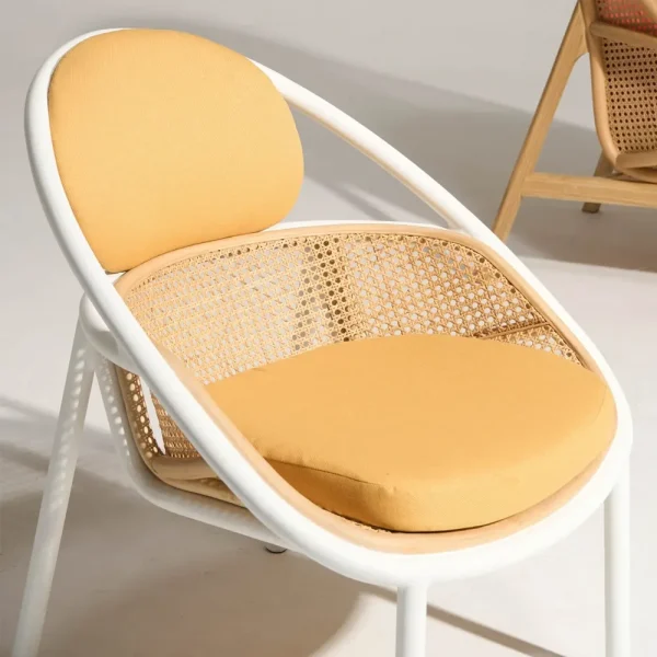 Madeleine Armchair (Aluminium)