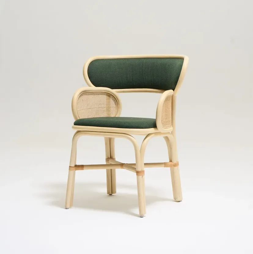 Trim Easychair Wooden