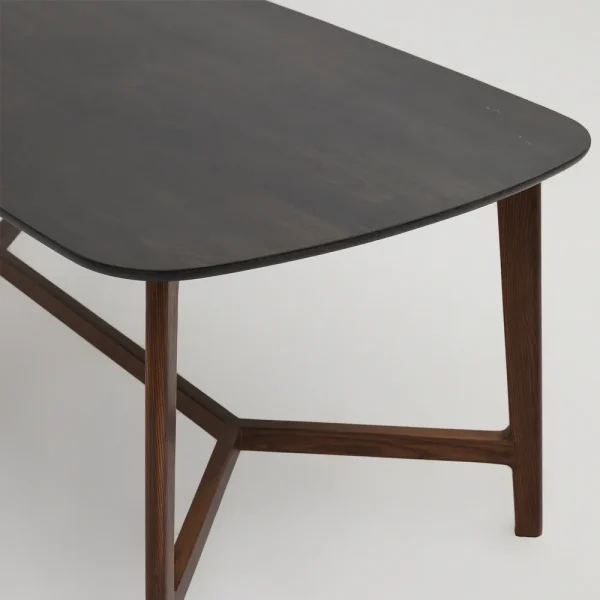 Gentle Dining Table